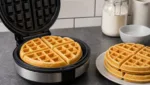 American-Style Buttermilk Waffles aus dem Waffeleisen